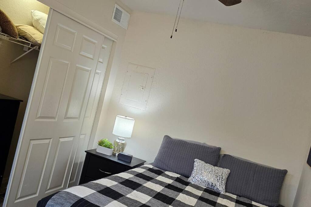 Cozy Updated Cove Of Heaven, 5Mins To Lake Hefner! Oklahoma Stadt Exterior foto