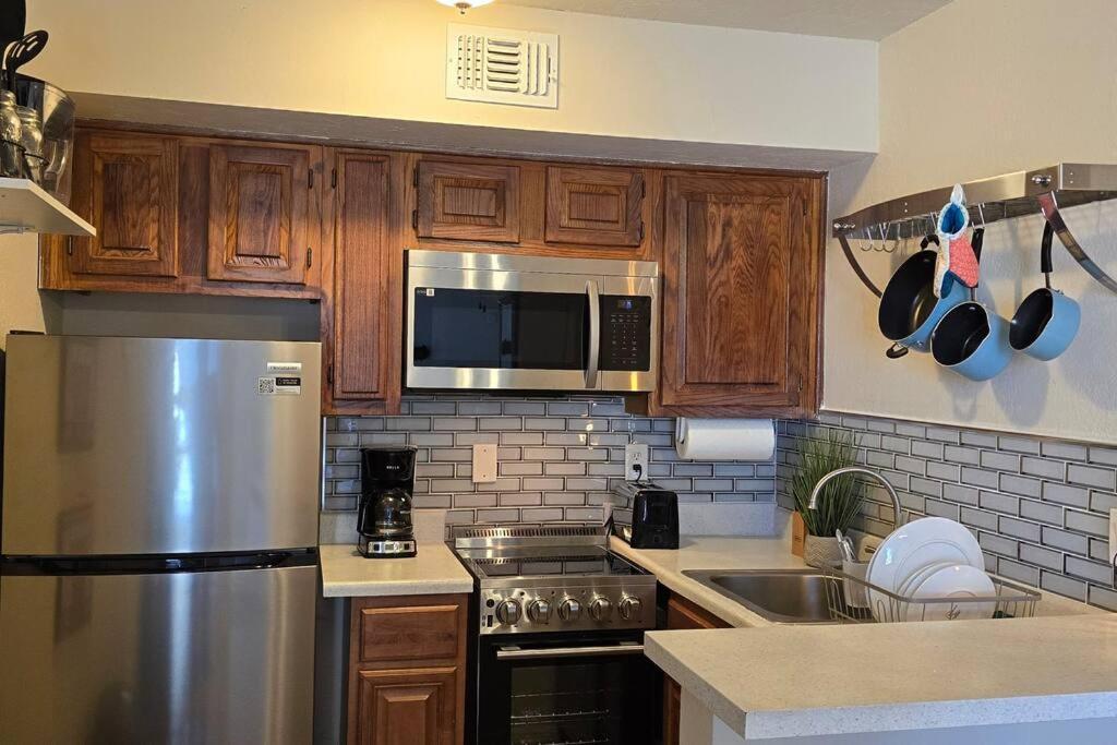 Cozy Updated Cove Of Heaven, 5Mins To Lake Hefner! Oklahoma Stadt Exterior foto